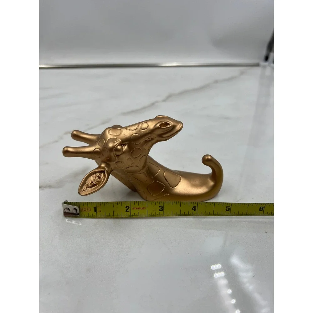 Gold Giraffe Wall Hook Decorative Safari Animal Key Jewelry Hanger Plastic